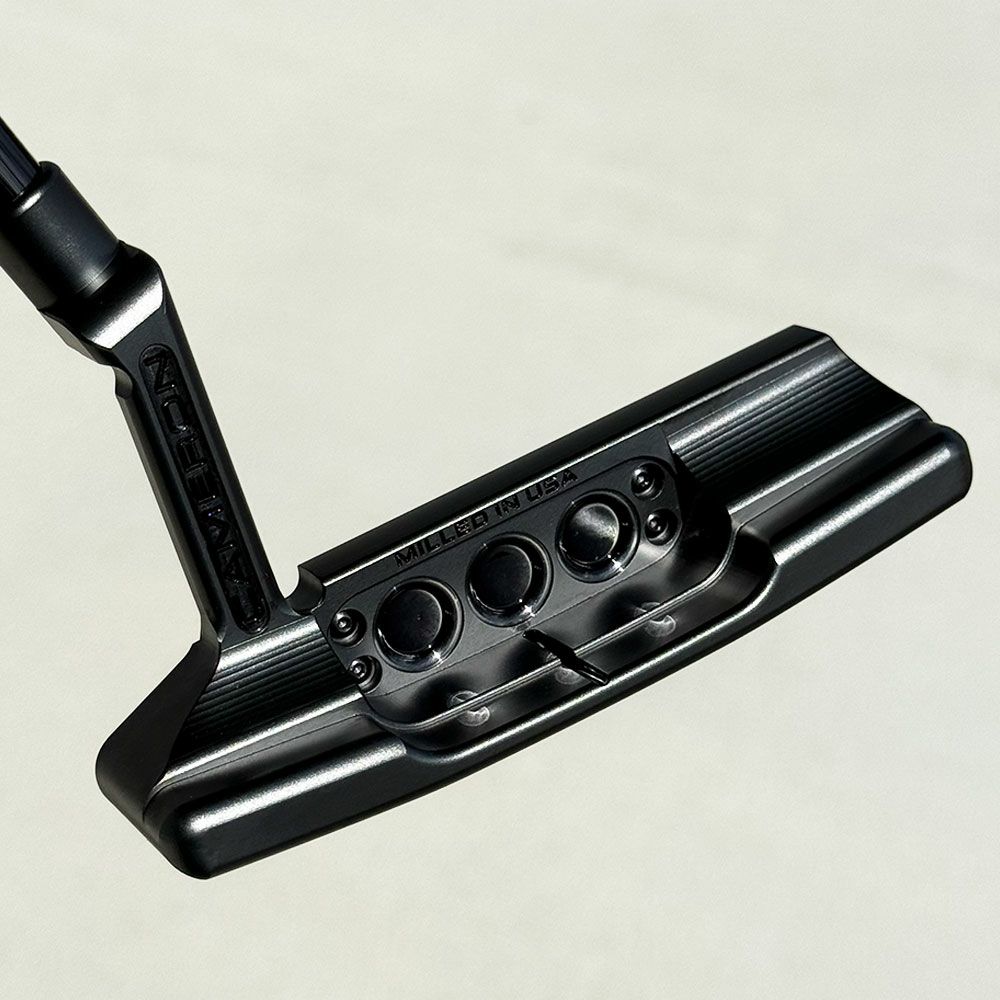 スコッティキャメロン スタジオスタイル 2025 NPT2 パター <br>DLCブラック仕上げ【第一ゴルフオリジナルカスタム No.81】